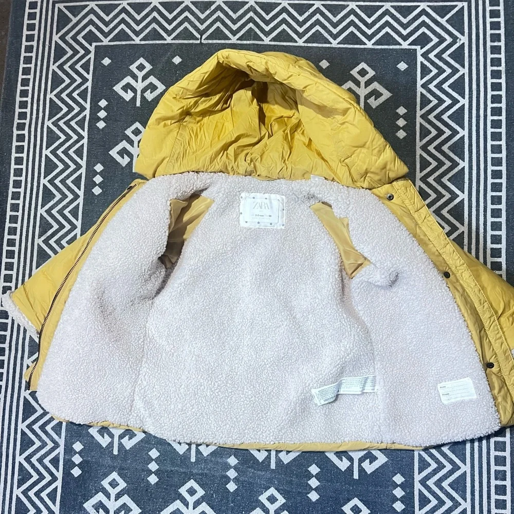 Zara kids Yellow Hooded Puffer Jacket unisex 2-3T